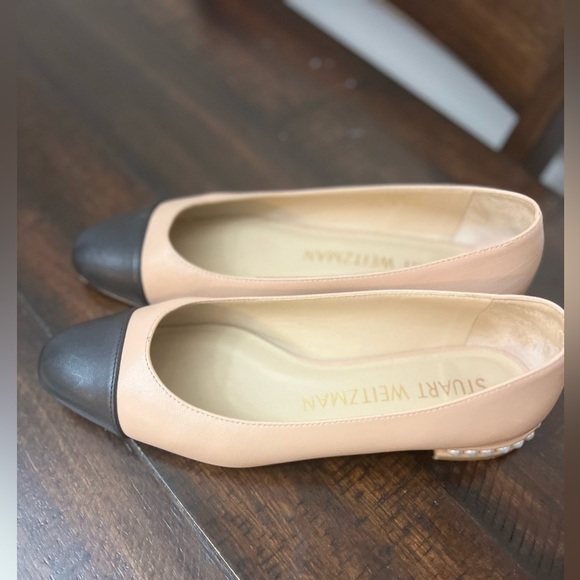Stuart Weitzman Tan and Black Flats Pearl Heel Leather . Size 8B - Picture 3 of 10